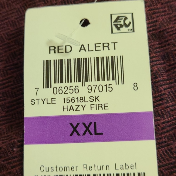 Alfani long-sleeve V-neck fire red tee - Picture 16 of 16